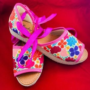 Size 7 Mexican floral wedges